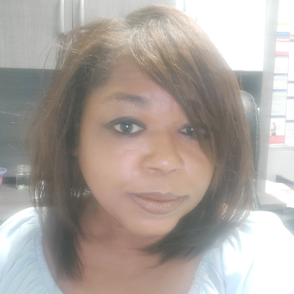Meet your Posher, Valerie
